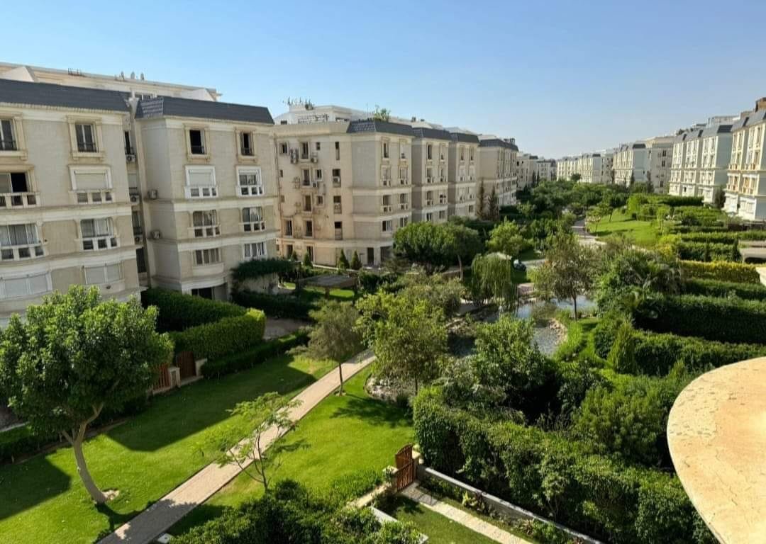 اي فيلا للبيع 240م في كمبوند اي سيتي ماونتن فيو