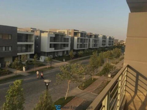 شقة للبيع في تاج سلطان 126م غرفتين في التجمع الخامس