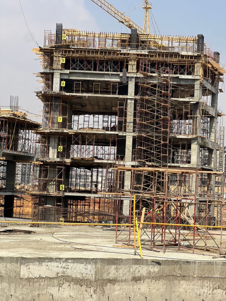 مكتب44متر للبيع في اوبسايدر تاور العاصمه