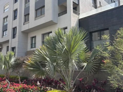 بينتهاوس 240م متشطب بالكامل للبيع في كمبوند بالتجمع الخامس