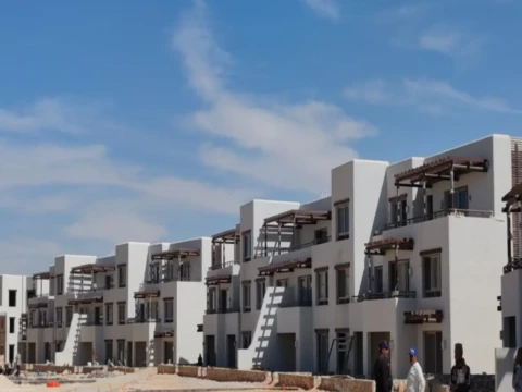 شاليه للبيع صف اول لاجون في هاسيندا وايت