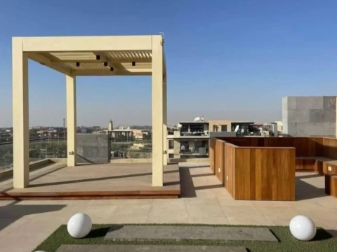 بينتهاوس استلام فوري في الجولدين سكوير في ازاد