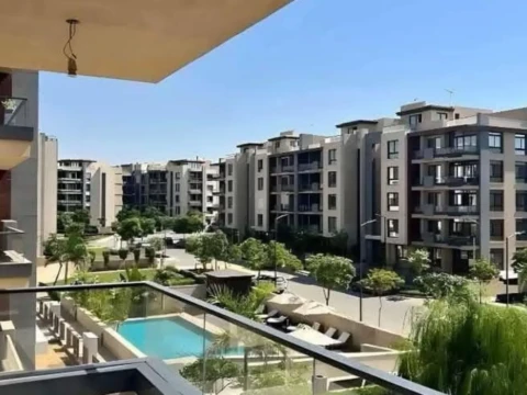 بينتهاوس استلام فوري في الجولدين سكوير في ازاد