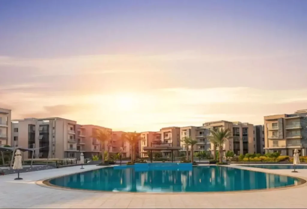 شقه 130متر للبيع في جاليريا موون فالي التجمع