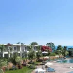 شاليه 127 متر أرضي بجاردن في رأس الحكمه