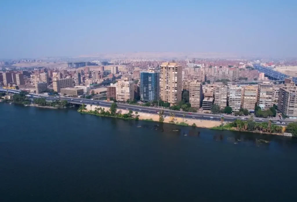 شقه فندقيه 33 متر مفروشه بالكامل علي النيل