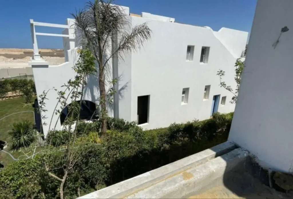 شاليه 86 متر بحري في جيفيرا رأس الحكمه