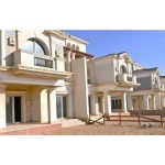 اي فيلا 190 متر في لاجون بارك مونتن فيو أكتوبر