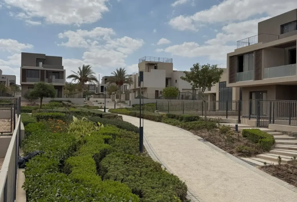 فيلا 4 غرف في سوديك هيليوبلس الجديدة