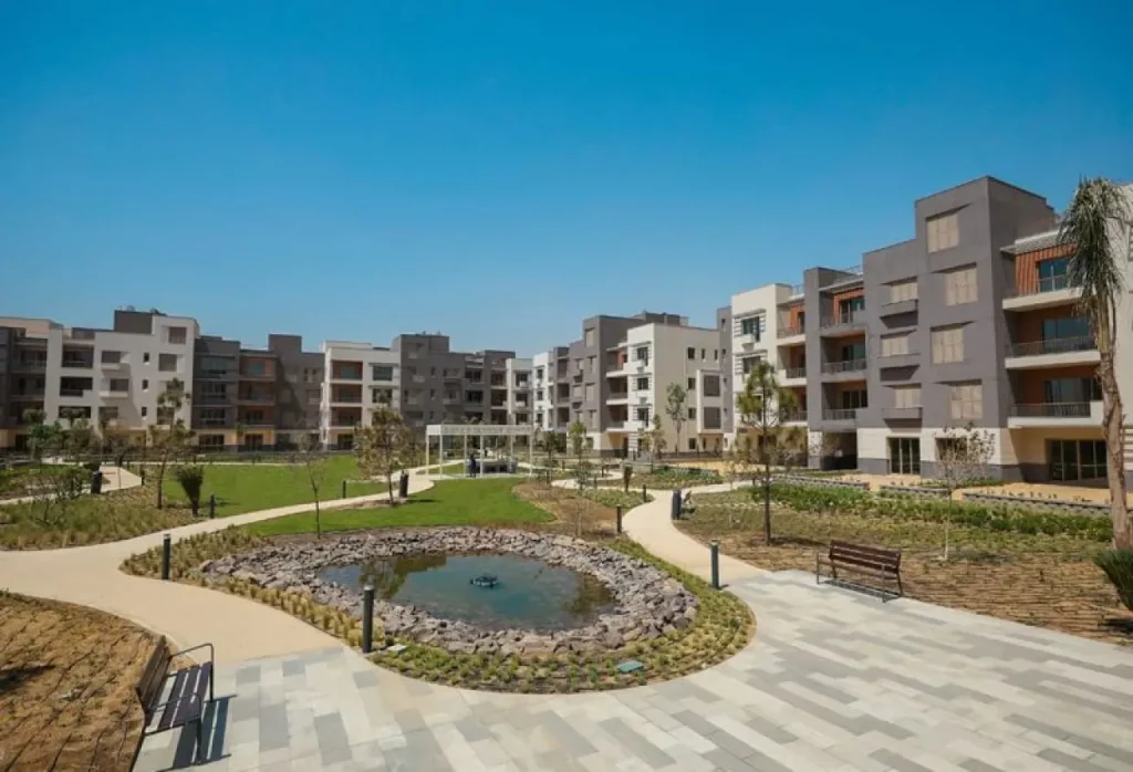 شقه 3 غرف في مراكز ديستركت فايف