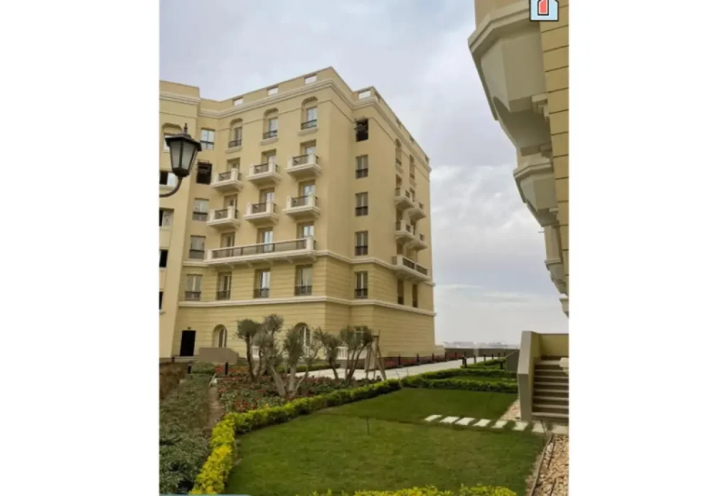 شقه 127متر في نيو جاردن سيتي العاصمه الاداريه