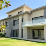 فيلا مستقله 528 متر في سوان ليك التجمع الخامس