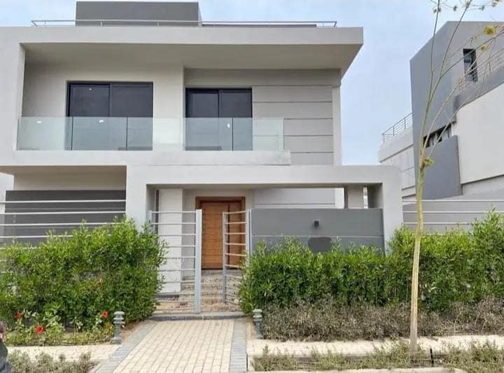 توين هاوس للبيع في El Patio Casa الشروق – استلام فوري