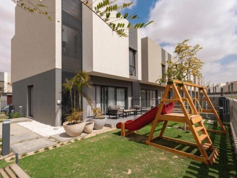 توين هاوس للبيع في El Patio Casa الشروق – استلام فوري