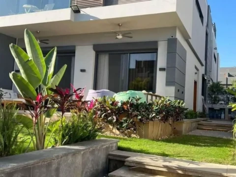 فيلا ستاند ألون للبيع في El Patio Town New Cairo