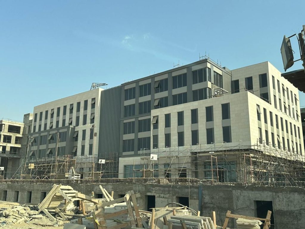 مكتب اداري 134 متر في اي ام بي ام حسن علام