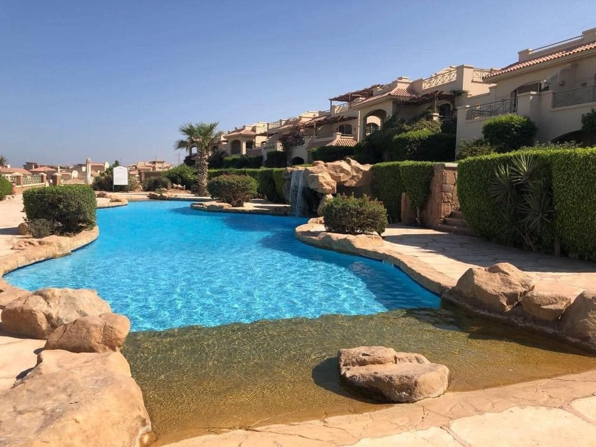 شاليه أرضي بحديقة للبيع في La Vista Gardens