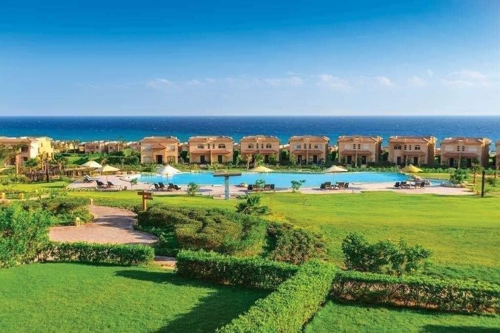 شاليه أرضي بحديقة للبيع في La Vista Gardens