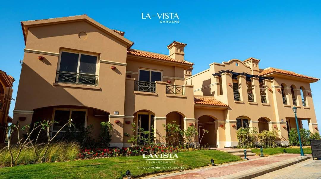 شاليه للبيع في La Vista Gardens العين السخنة – استلام فوري