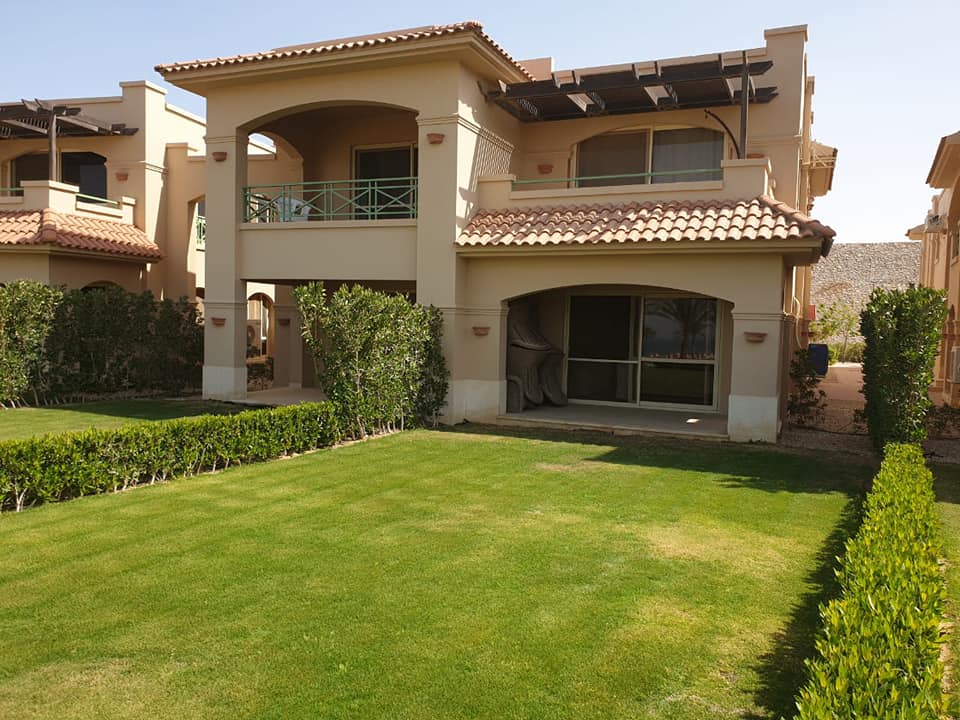 بنتهاوس للبيع في La Vista Topaz – العين السخنة