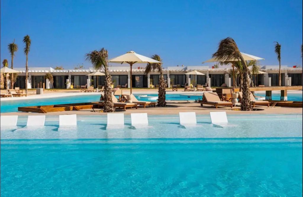 شاليه أرضي للبيع في مار باي الساحل الشمالي