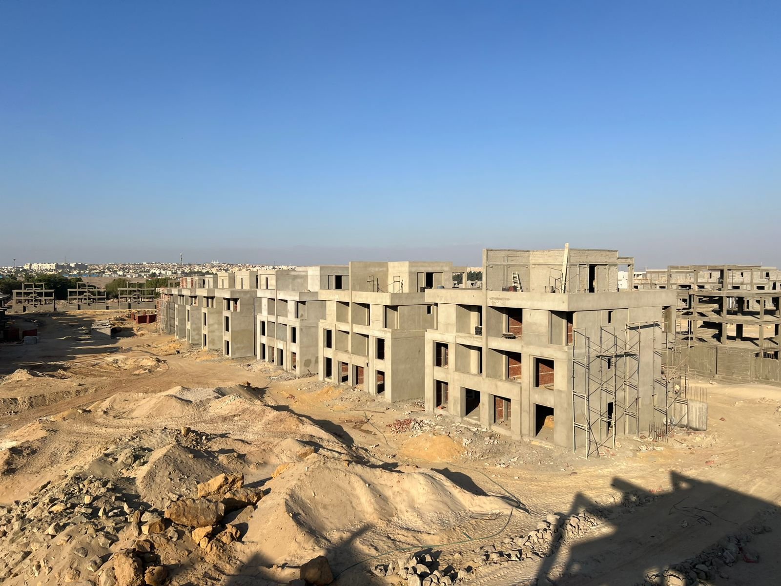 توين هاوس 305 متر في ذا يارد زايد الجديدة
