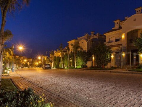 توين هاوس للبيع في كمبوند El Patio 5 East – الشروق