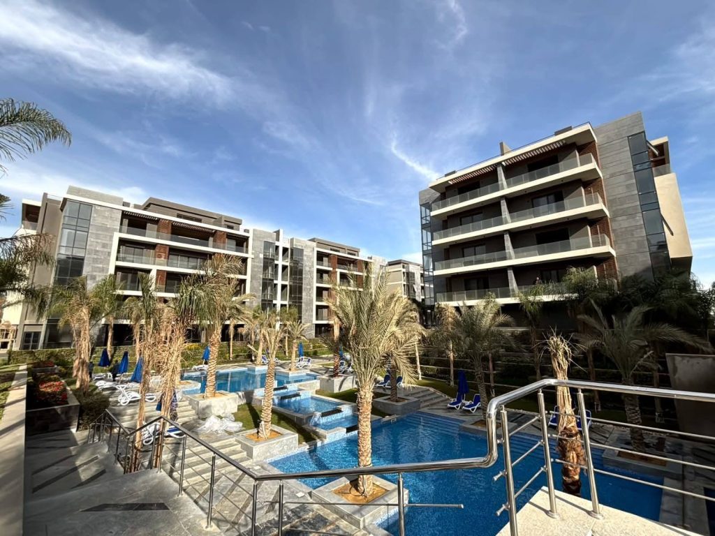 دوبليكس جاردن للبيع في El Patio Sola