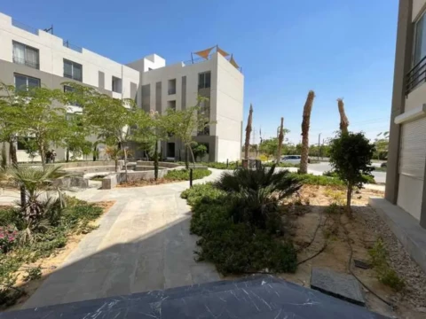 تاون هاوس كورنر بتصميم عصري palm parks