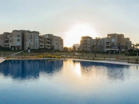 تاون هاوس كورنر بتصميم عصري palm parks