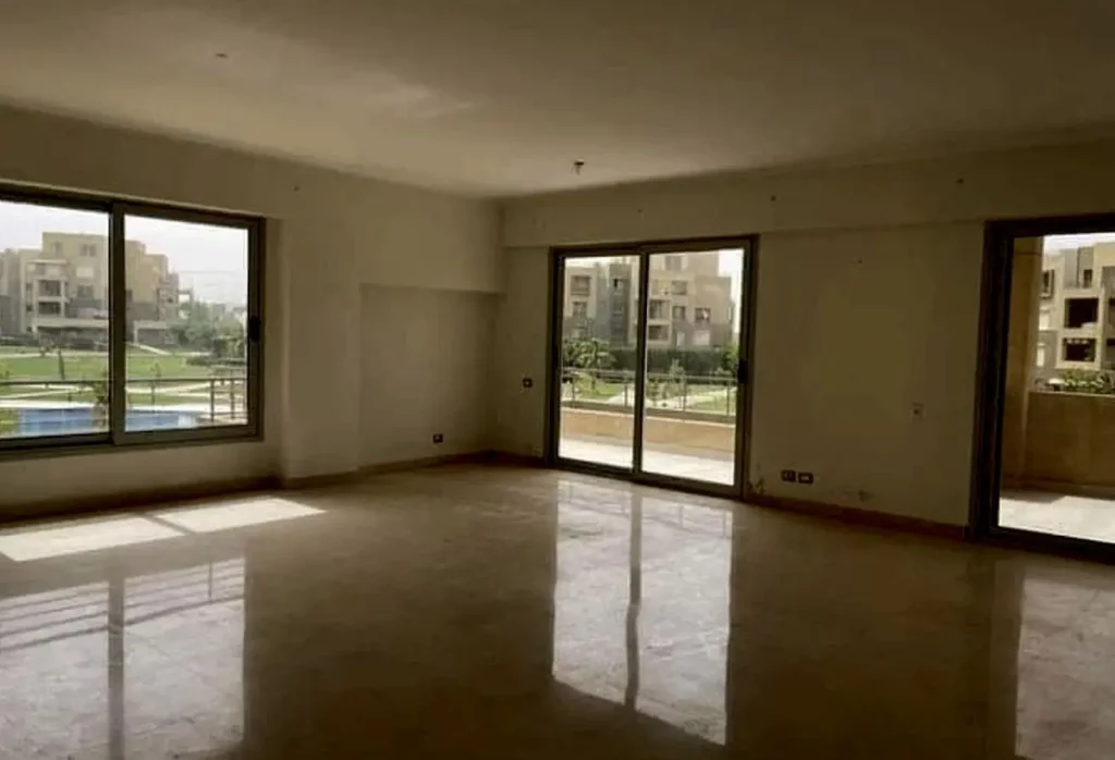 شقة متشطبة للبيع في Palm Parks