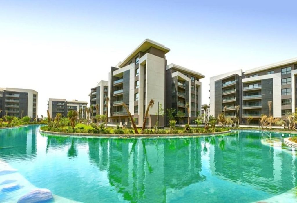 شقة بحديقة خاصة تشطيب كامل بآقل مقدم في مدينتي