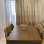 شقة بحديقة خاصة للايجار في مونتن فيو اي سيتي