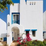 شالية 3 غرف تشطيب كامل للبيع مونتن فيو رأس الحكمة