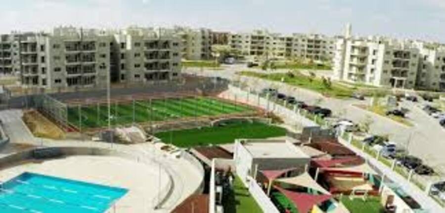 شقة تشطيب كامل بالتكيفات والمطبخ في ادريس ايست