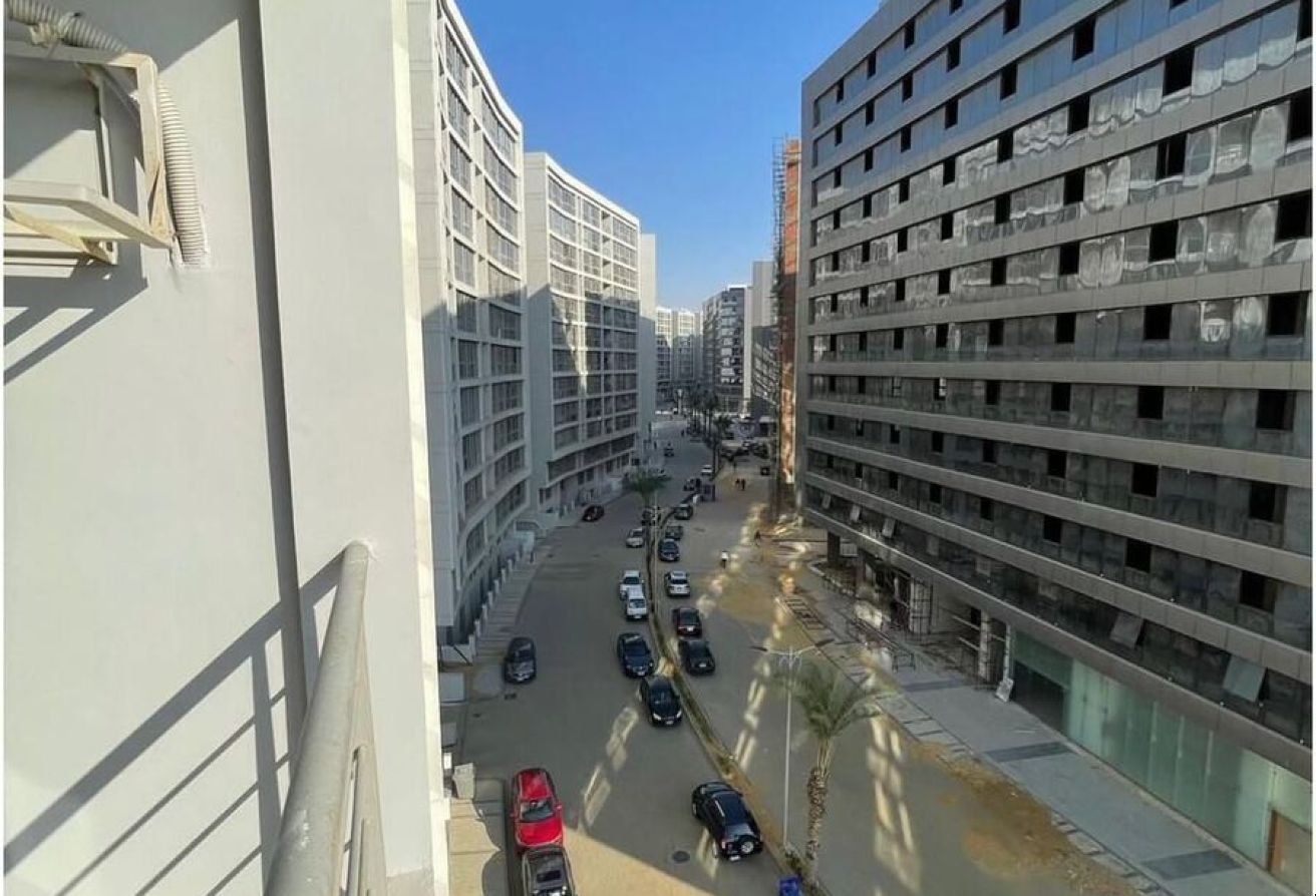 شقة فاخرة للايجار في ون قطامية