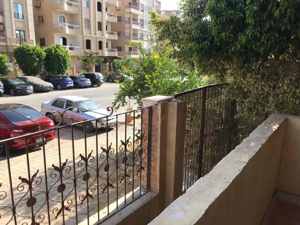 شقة بحديقة خاصة استلام فوري للبيع في النرجس