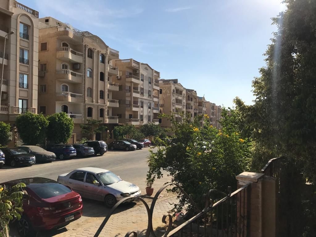 شقة بحديقة خاصة استلام فوري للبيع في النرجس