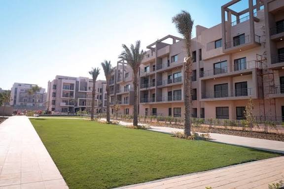 شقة للايجار في فيفث سكوير المراسم