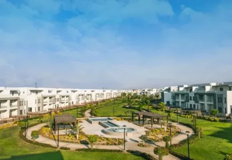 شقة متشطبة بالكامل للبيع في وصال الشروق