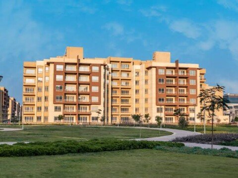 شقة للبيع في وصال الشروق من فاوندرز، 161م، 3 غرف و2 حمام، تشطيب كامل، الدور الثاني، استلام فوري، داخل مشروع متكامل بموقع مميز.