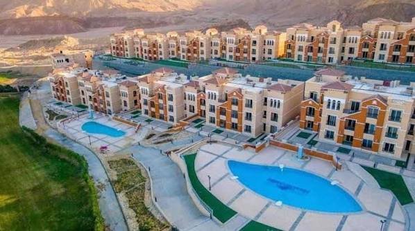 شاليه للبيع في هيفين هيلز العين السخنة من البروج مصر، 85م + 18م جاردن، غرفتين و2 حمام، تشطيب كامل، أرضي، استلام فوري.
