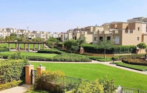 فيلا مستقلة بأكبر جاردن للبيع في ميفيدا التجمع
