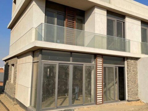 توين هاوس استلام فوري للبيع في البوسكو في العاصمة