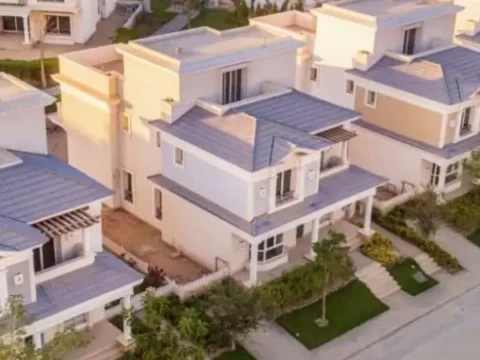 اي فيلا  جاردن مباشرة علي اللاجون في مونتن فيو