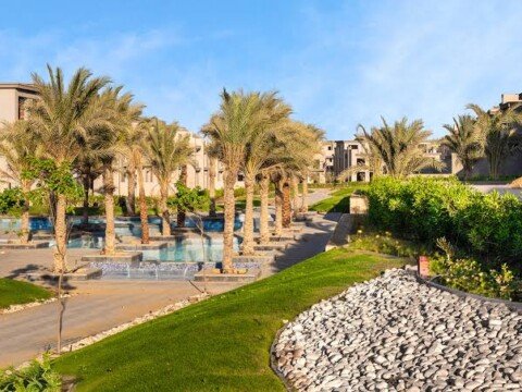 توين هاوس 4 غرف استلام فوري للبيع في لافيستا سيتي