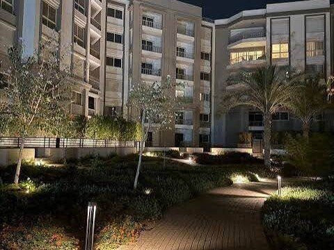 شقة بجاردن خاصة علي اللاجون هايد بارك التجمع