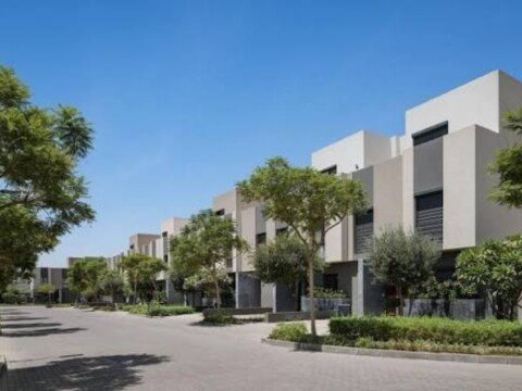 تاون هاوس 350 مترمتشطب بالكامل  للبيع في البروج